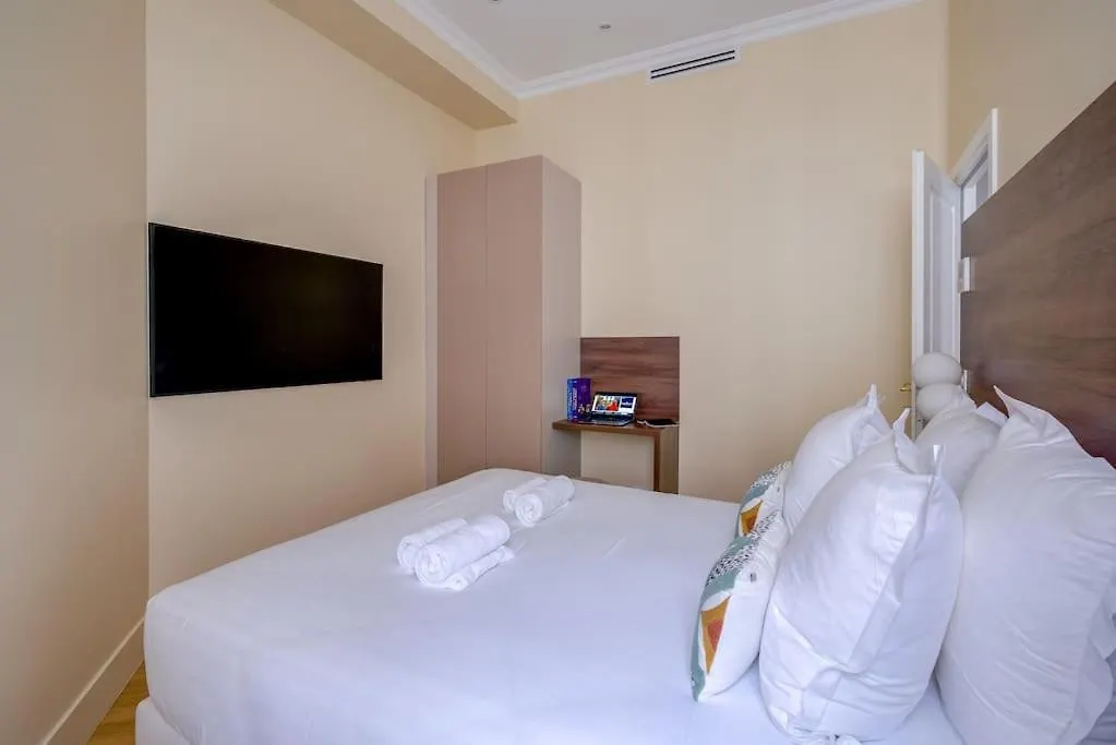 Luxurious Apartment - Champs Elysees - With Ac Париж